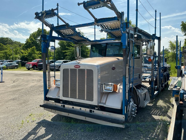 2017 Peterbilt 365 6x4 Car Carrier Truck