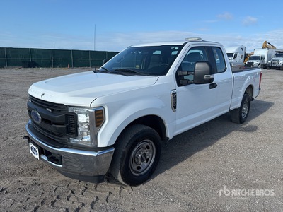 2019 Ford F-250 XL 4x2 Extended Cab Pickup