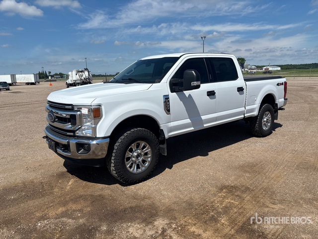 2022 Ford F-350 4x4 Crew Cab Pickup