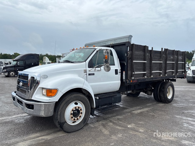 2009 Ford F-650 4x2 S/A Dump Truck