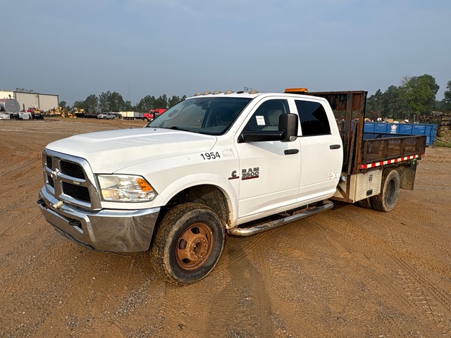 2016 Ram 3500 4x4 Crew Cab Flatbed Truck