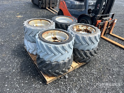 Quantity of (8) D380 HHS 26x12D380 Tires