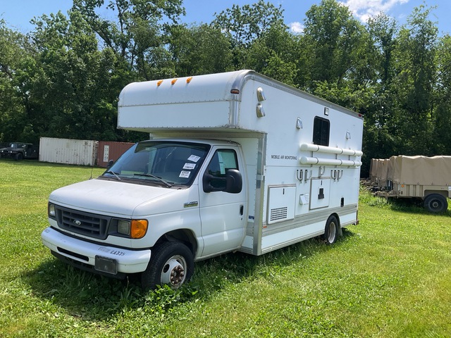2007 Ford E-450 Econoline Mobile Chemical Laboratory