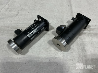 (1) Artus 10423 Engine Tachometer & (1) Artus 10768 Engine Tachometer