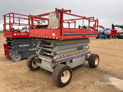 Skyjack SJIII6832 Electric Scissor Lift