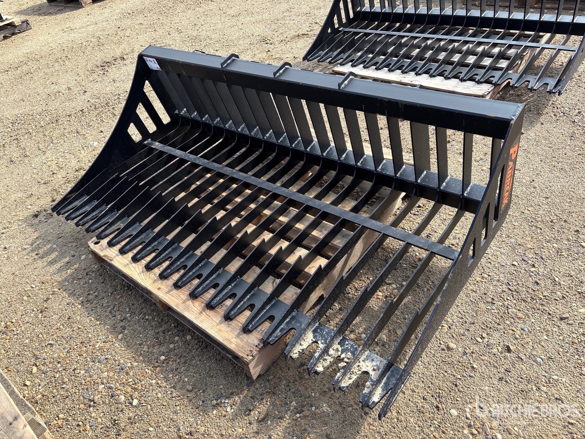 2026 PABREAK RB130 72 in Skeleton Skid Steer Bucket (Unused)