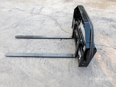 2026 GIYI GY-SF60 60 in Skid Steer Forks (Unused)
