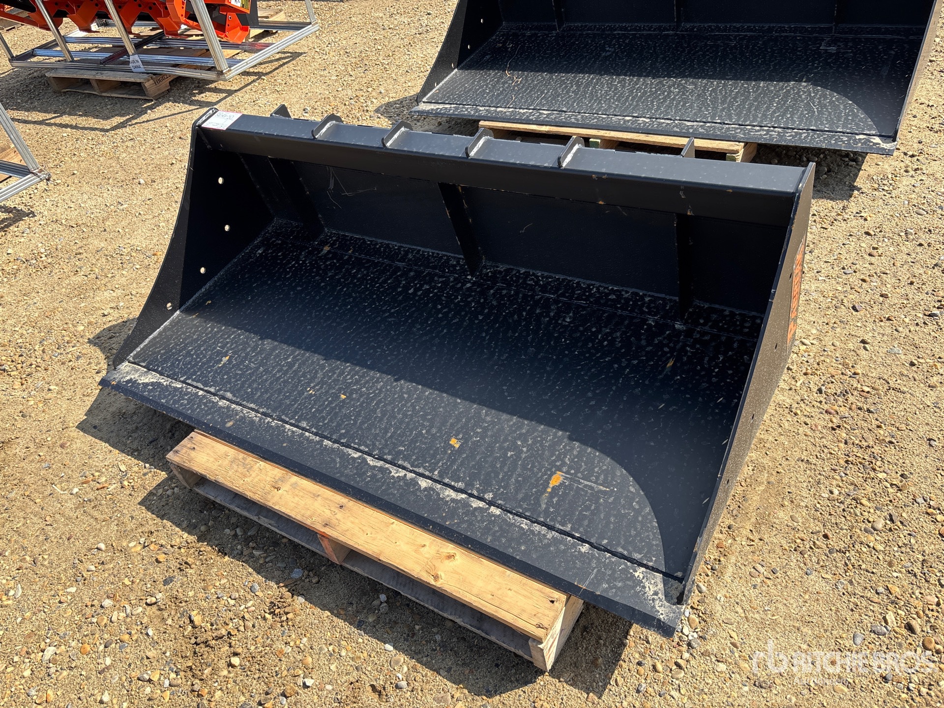 2026 PABREAK GB160 64 in Skid Steer Bucket (Unused)