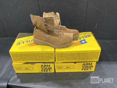 (9) Pairs of Men’s Boots
