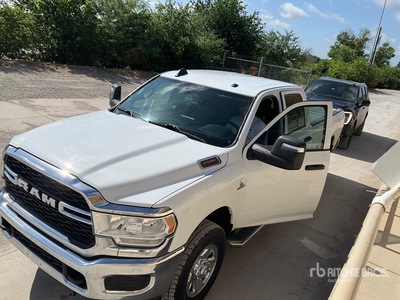 2023 Ram 2500 4x4 Crew Cab Pickup