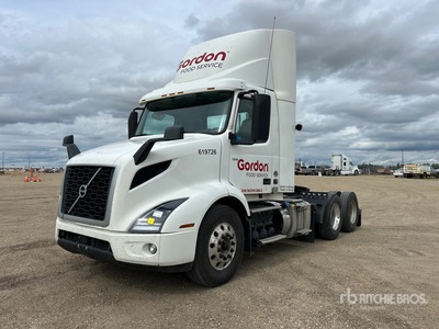 2020 Volvo VNR 6x4 T/A Day Cab Truck Tractor