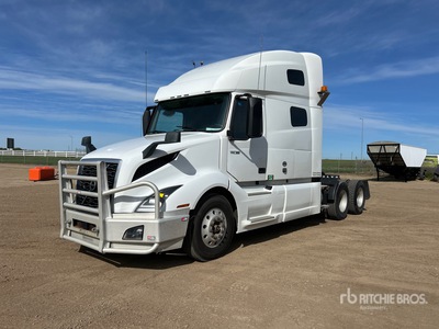 2020 Volvo VNL760 6x4 T/A Sleeper Truck Tractor