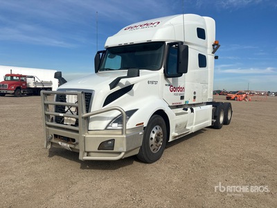 2020 Volvo VNL64T-300 6x4 T/A Sleeper Truck Tractor