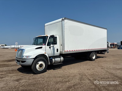 2019 International 4300 SBA 4x2 Van Truck