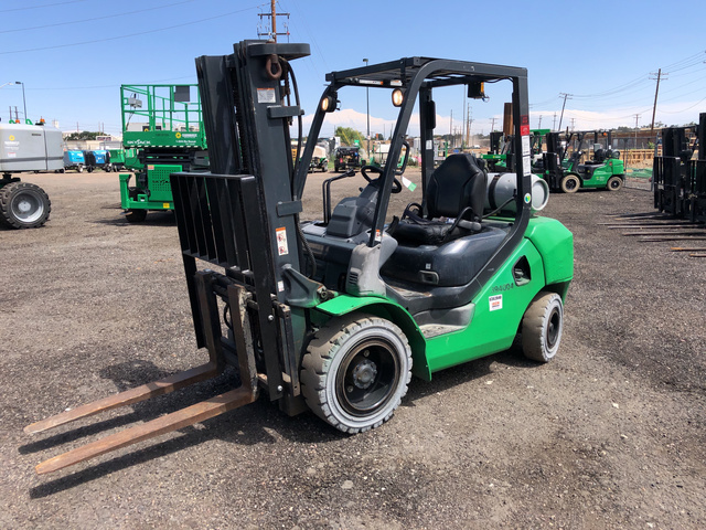 2012 Komatsu FG30HT-16 Pneumatic Tire Forklift
