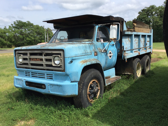 1985 GMC C6000 T/A Dump Truck