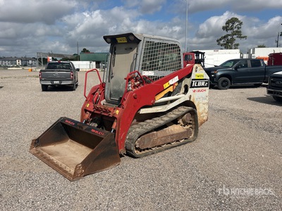 Takeuchi TL8R-2 Oruga cargadora compacta