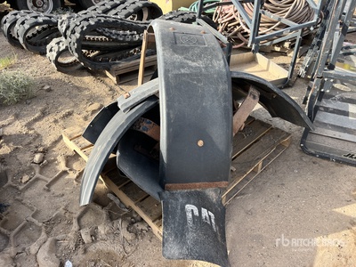 Quantity of (4) Fenders