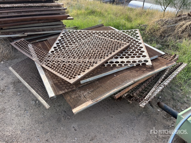 Quantity of 59"x48" Screen