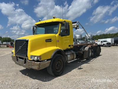 2005 Volvo VHD 8x4 Roll-off vrachtwagen