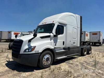 2023 Freightliner Cascadia 126 6x4 T/A Sleeper Truck Tractor