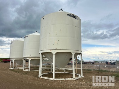 Westeel 1612 +/- 2734 bu Smooth Wall Hopper Grain Bin