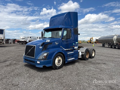 2007 Volvo VN 6x4 T/A Day Cab Truck Tractor