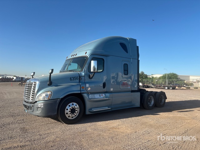 2017 Freightliner Cascadia 125 6x4 T/A Sleeper Truck Tractor