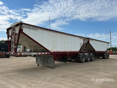 2010 Doepker Legacy Super B-Train Grain Trailer