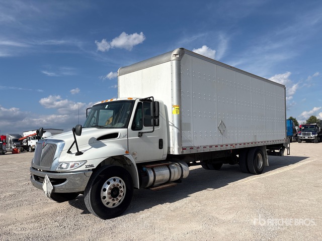 2019 International 4300 4x2 Van Truck