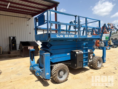 2016 Genie GS-5390 RT Dual Fuel 4x4 Scissor Lift
