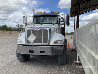2020 Peterbilt 348 تراكتور شاحنة نهارية (ثنائية المحور)