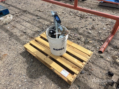 Quantity of Towing Equipment قطع غيار الشاحنات