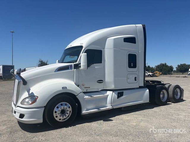 2021 Kenworth T680 6x4 T/A Sleeper Truck Tractor