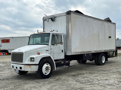 1997 Freightliner 4x2 Furgoneta caja cerrada