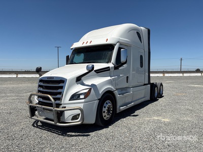 2022 Freightliner Cascadia 126 6x4 T/A Sleeper Truck Tractor