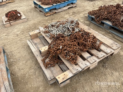 Quantity of (2) 116X35 Tire Chain Set