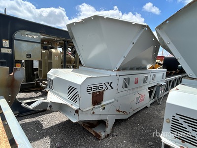 MGL 836X 36 in x Stationary Stacking Conveyor