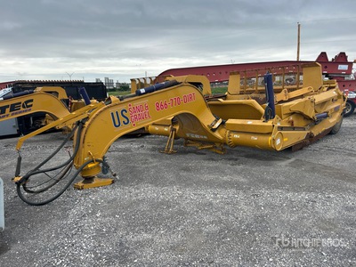 2019 K-TEC 1228 4 Tire Hydraulic Racleuse