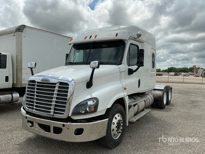 2014 Freightliner Cascadia 125 6x4 T/A Sleeper Truck Tractor