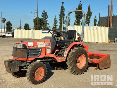 Kubota B7510 4WD Utility Tractor