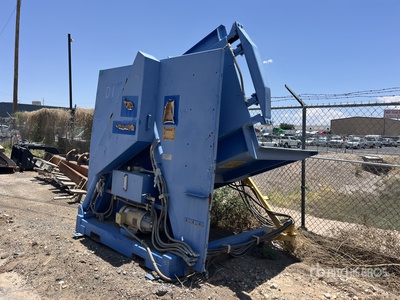 Cherry's Industrial Pallet Inverter