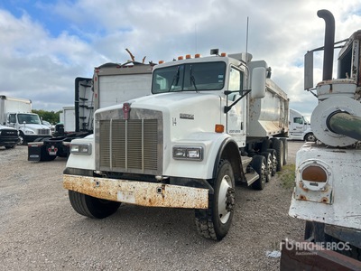 2005 Kenworth W900 12x4 T/A Dump Truck