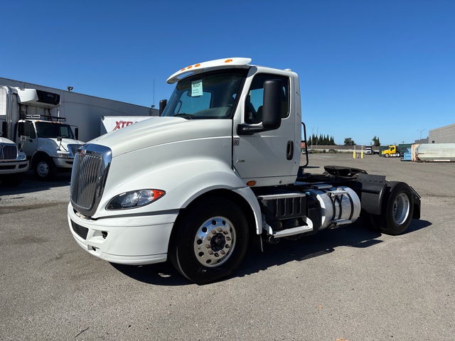 2019 International RH613 4x2 S/A Day Cab Truck Tractor 2019 International RH613 4x2 S/A Day Cab Truck Tractor
