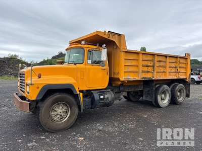 1993 Mack RD688S 6x4 3-Achs Kipper-Lkw