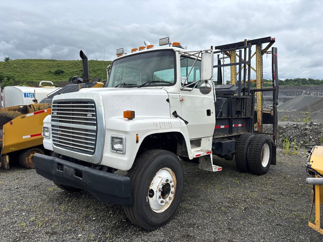 1997 Ford LN8000 4x2 Attenuator Truck