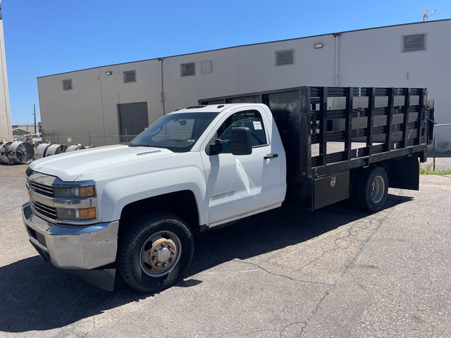 2015 Chevrolet Silverado 3500HD 4x4 Flatbed Truck 2015 Chevrolet Silverado 3500HD 4x4 Flatbed Truck
