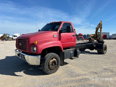2002 Chevrolet C6500 4x2 Cab & Chassis