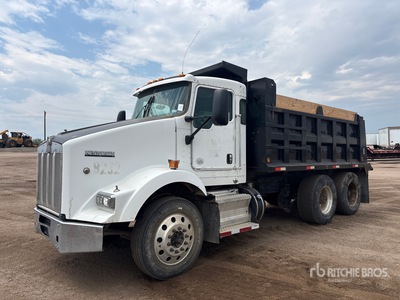 2012 Kenworth T800 6x4 T/A Dump Truck