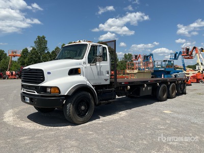 2004 Sterling L9500 Camión Caja Abierta